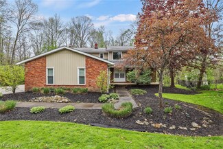 37830 Bunker Hill Dr, Solon, OH 44139