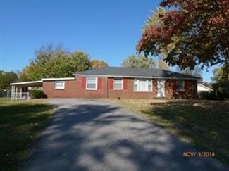 1501 Buckskin Ct, Thompsons Station, TN 37179
