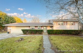 5990 Johnson Rd, Fruitport, MI 49415
