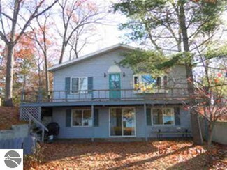 2071 Minnepata Rd, National City, MI 48748