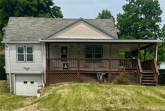 594 E Main Street Extension, Grove City, PA 16127
