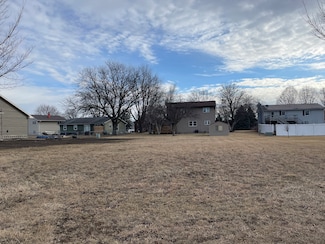 Lot 403 E 21st St, Sterling, IL 61081