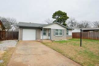 409 E Lavender Ln, Arlington, TX 76010