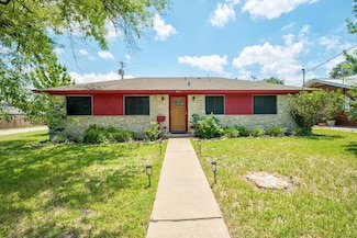 8017 Gault St, Austin, TX 78757