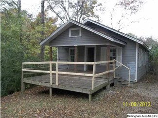 298 2nd Place NW, Graysville, AL 35073