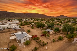 2241 E Desert Ln, Phoenix, AZ 85042