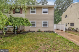 6 Hamal Ct, Blackwood, NJ 08012