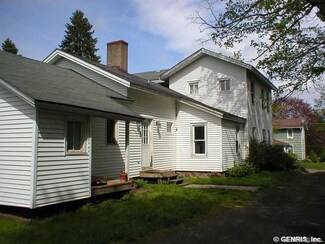 39 Mill St, Sodus, NY 14551