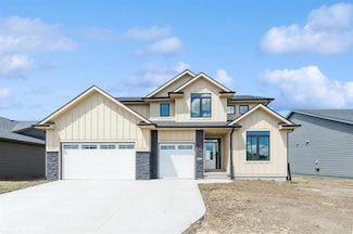 305 NW Ashley Ave, Waukee, IA 50263