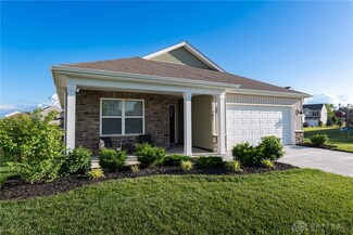 403 E Oak Ave, Trenton, OH 45067
