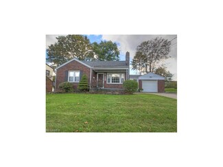 2451 W Manor Ave, Youngstown, OH 44514