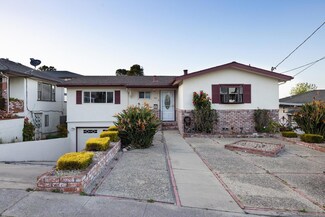 166 Seeno St, Monterey, CA 93940