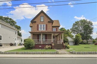 3616 Main St, Chincoteague Island, VA 23336