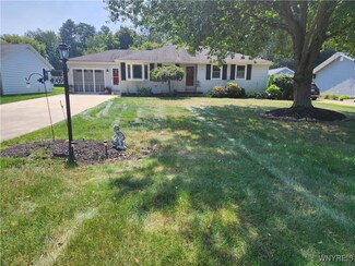 4969 Armor Dr, Hamburg, NY 14075