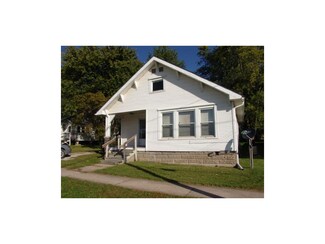 103 W School St, Hamilton, MO 64644
