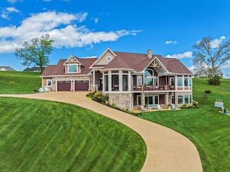 2483 Starboard Crest Rd, Morristown, TN 37814