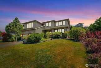 5309 Ridge Dr NE, Tacoma, WA 98422