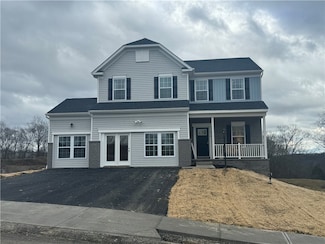 212 Creekside Dr, Oakdale, PA 15071