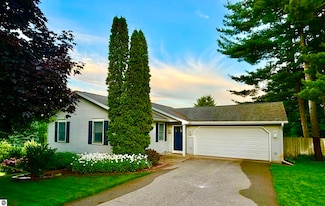 4215 Hearthside Dr, Traverse City, MI 49684