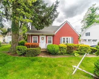 4 Orchard Dr, Rye, NY 10580