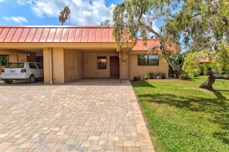 9411 Catalina Dr, Bradenton, FL 34210