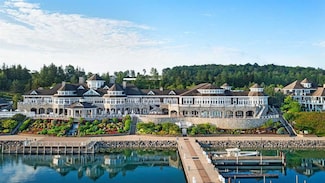 4300 Vista Dr Unit 152, Bay Harbor, MI 49770