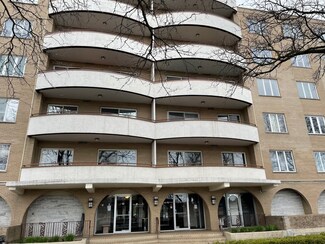 6400 N Cicero Ave Unit 409, Lincolnwood, IL 60712