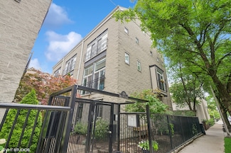 530 N Wood St Unit D, Chicago, IL 60622