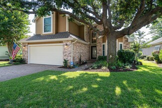 935 Shalimar Point Dr, Shalimar, FL 32579