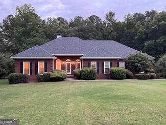 202 Maplewood Cir, Griffin, GA 30224