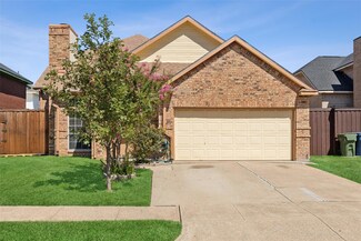 2426 Shalimar Dr, Garland, TX 75040