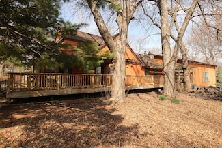 408 Lake St, Spirit Lake, IA 51360