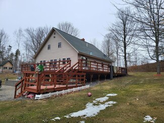 33 Chapman Ridge Rd, Cornville, ME 04976