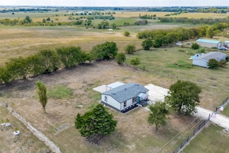 1417 Pheasant Dr, Venus, TX 76084