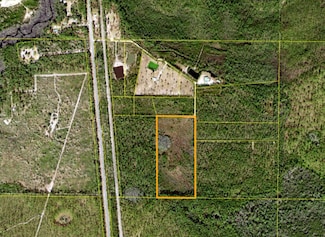 204 Longleaf Dr, Carrabelle, FL 32322