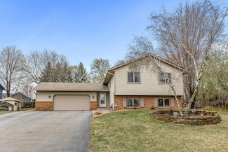 8200 Custer Trail, Inver Grove Heights, MN 55076