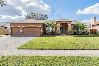 2706 Bent Leaf Dr, Valrico, FL 33594