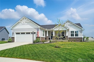 2170 David Grey Cir, Beavercreek, OH 45434