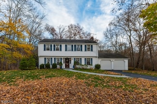 280 River Dr, Rivervale, NJ 07675