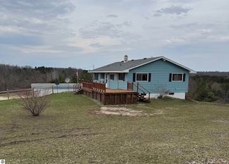 3135 Montgomery Rd, Bellaire, MI 49615