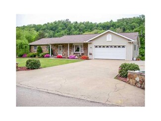 219 River St, Adah, PA 15410