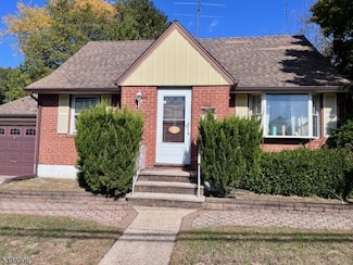 195 River Ln, New Milford, NJ 07646