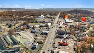 7330 Southside Dr, Louisville, KY 40214