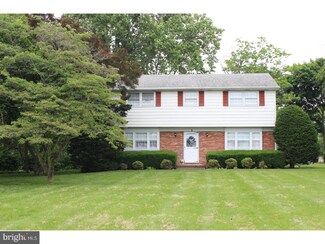 8 Main St, Quinton, NJ 08072