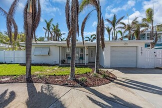 7942 Causeway Blvd N, Saint Petersburg, FL 33707