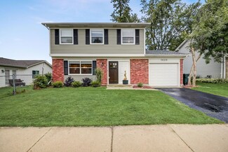 1425 Westbury Dr, Hoffman Estates, IL 60192