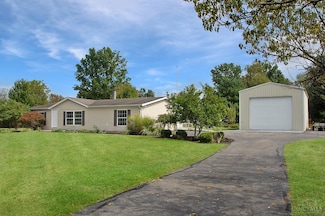 1934 Clearview Dr, Fayetteville, OH 45118