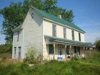 2516 E Trainer Ln, Pekin, IN 47165