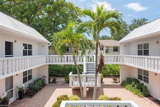 780 10th Ave S Unit 23, Naples, FL 34102