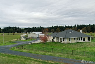 115 Schoolhouse Ln, Toledo, WA 98591